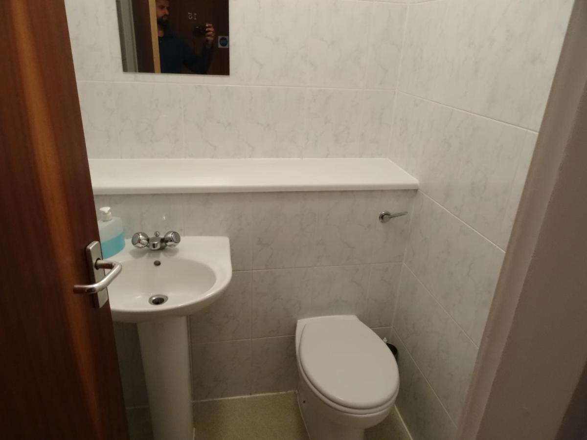Aj Lodge Слау Экстерьер фото